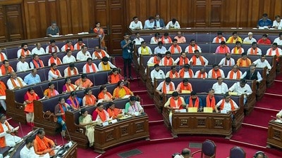 সোমবার বিধানসভায় ধ্বনিভোটে পাশ হয়েছে OBC সংক্রান্ত দুটি সংশোধনী বিল। (West Bengal Assembly) সোমবার বিধানসভায় ধ্বনিভোটে পাশ হয়েছে OBC সংক্রান্ত দুটি সংশোধনী বিল। (West Bengal Assembly)