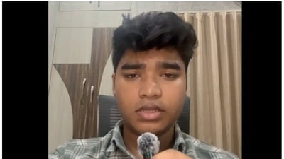 বিভ্রান্তির মধ্যে শেষ পর্যন্ত কী পেলেন বেদান্ত শ্রীবাস্তব? (X/@VEDANTSHRIV17) বিভ্রান্তির মধ্যে শেষ পর্যন্ত কী পেলেন বেদান্ত শ্রীবাস্তব? (X/@VEDANTSHRIV17)