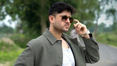 'নিজের ব্যানার নিজের ছবি, নিজেকে মেগাস্টার বলে'! ছবির হিরোদের কটাক্ষ আদৃতের 'নিজের ব্যানার নিজের ছবি, নিজেকে মেগাস্টার বলে'! ছবির হিরোদের কটাক্ষ আদৃতের