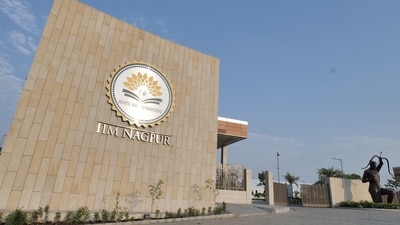 IIM Nagpur and AIIMS Nagpur have joined hands to announce the admissions for 6th batch of PG Certificate Programme in Advanced Healthcare Management. IIM Nagpur and AIIMS Nagpur have joined hands to announce the admissions for 6th batch of PG Certificate Programme in Advanced Healthcare Management.