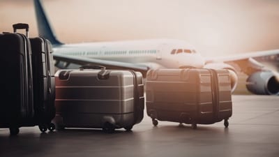 A comparison of top-rated suitcases under ₹5,000, covering features, storage, build quality and value for everyday travel. (Canva.com) A comparison of top-rated suitcases under ₹5,000, covering features, storage, build quality and value for everyday travel. (Canva.com)