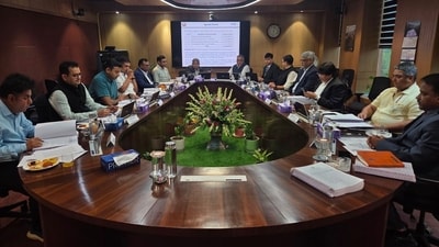 Chhattisgarh has launched its first garment manufacturing unit at Nava Raipur Textile Park, backed by a  ₹235 crore investment from Swift Textiles.