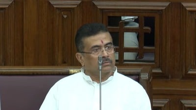 হুমায়ুন কবীরের সাম্প্রতিক বিতর্কিত মন্তব্যের জবাবে আজ বিধানসভায় পালটা হুঁশিয়ারি বার্তা দিলেন মুখ্যমন্ত্রী শুভেন্দু অধিকারী হুমায়ুন কবীরের সাম্প্রতিক বিতর্কিত মন্তব্যের জবাবে আজ বিধানসভায় পালটা হুঁশিয়ারি বার্তা দিলেন মুখ্যমন্ত্রী শুভেন্দু অধিকারী