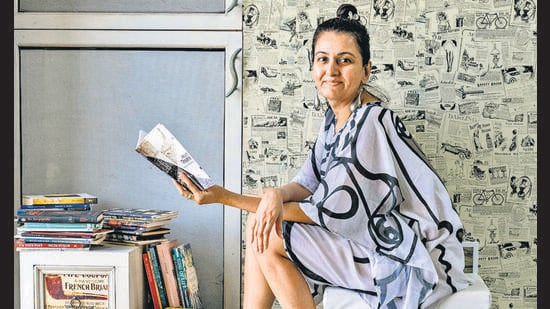 Suchita Parikh-Mundul whose debut poetry collection ‘Absurd Theatre’ released this year, says social media has helped her find a community of poets she can discuss her work with. (Anshuman Poyrekar/HT Photo)
