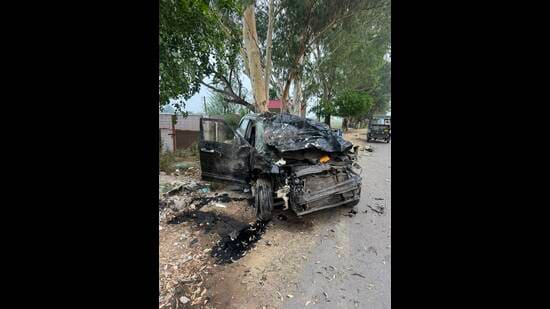 The victims’ ill-fated Maruti Baleno that rammed into a Hyundai Creta in Kishangarh, Jalandhar, after jumping past the divider. (HT)