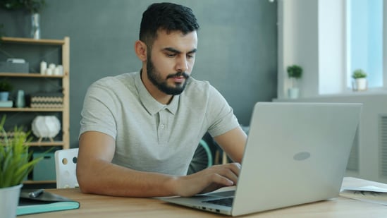 The post has struck an emotional chord with internet users. (Unsplash)