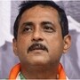 সারেগামাপা-র ফাইনালে বিশেষ অতিথি হিসেবে উপস্থিত ছিলেন বিজেপি বিধায়ক সজল ঘোষ। 