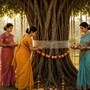 వట పౌర్ణిమ 2026: మర్రి చెట్టును ఎందుకు పూజిస్తారు? సావిత్రి–సత్యవంతుల గాథ వెనుక అసలు రహస్యం