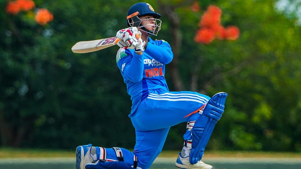 রায়ান টেন ডেসকাটে স্পষ্ট জানিয়ে দেন, বৈভব আন্তর্জাতিক ক্রিকেট খেলার জন্য সম্পূর্ণ প্রস্তুত। (SLC)