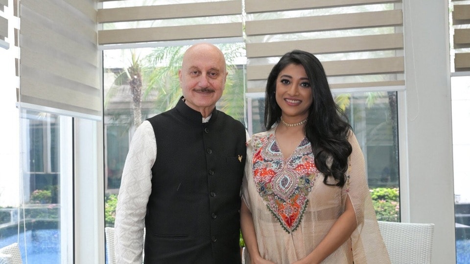 অনুপমের প্রশংসায় পঞ্চমুখ পাওলি