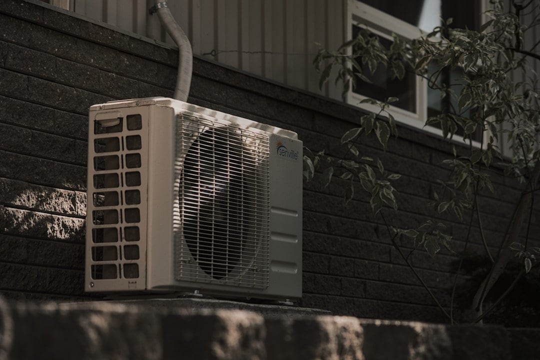 Another European oddity is that air-conditioning has been a topic of political divisions. Another European oddity is that air-conditioning has been a topic of political divisions.