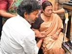 TN CM-actor C Joseph Vijay at K Bhagyaraj's funeral with Shanthnu and his mother. 