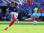 France defeated Sweden 3-0 to progress to the Round of 16.