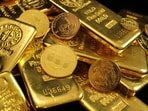 Gold futures recovered from early losses to trade higher on Tuesday.