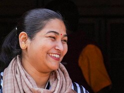 এনআইএ-র জালে প্রাক্তন তৃণমূল সাংসদ অপরূপা পোদ্দারের স্বামী