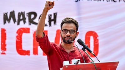 నేనూ మనిషినే అని జనం మర్చిపోతున్నారు: తీహార్ జైలు నుంచి ఉమర్ ఖలీద్ (ఫైల్ ఫోటో) (PTI) నేనూ మనిషినే అని జనం మర్చిపోతున్నారు: తీహార్ జైలు నుంచి ఉమర్ ఖలీద్ (ఫైల్ ఫోటో) (PTI)