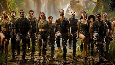 Welcome to the Jungle worldwide box office collection day 4: Akshay Kumar leads a large ensemble in this comedy. Welcome to the Jungle worldwide box office collection day 4: Akshay Kumar leads a large ensemble in this comedy.