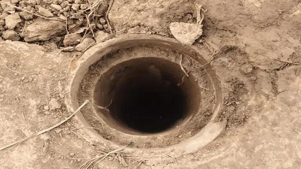 The open borewell shaft into which four-year-old Nirbhay fell around 7am on Tuesday. (HT Photo) The open borewell shaft into which four-year-old Nirbhay fell around 7am on Tuesday. (HT Photo)