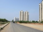 The project will provide faster connectivity between West and South Delhi, connecting UER 2/Dwarka Expressway to Vasant Kunj. (HT file photo)