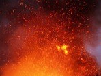 రెండు లారీలు ఢీకొని నలుగురు మృతి