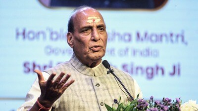 প্রতিরক্ষামন্ত্রীর বিরুদ্ধে এই নোটিস দাখিল করবেন কংগ্রেসের সাংগঠনিক সাধারণ সম্পাদক কেসি বেণুগোপাল। (Snehal Sontakke) প্রতিরক্ষামন্ত্রীর বিরুদ্ধে এই নোটিস দাখিল করবেন কংগ্রেসের সাংগঠনিক সাধারণ সম্পাদক কেসি বেণুগোপাল। (Snehal Sontakke)