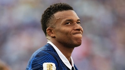 Kylian Mbappe Snubs Lionel Messi Record Talk With One Clear World Cup kylian-mbappe-snubs-lionel-messi-record-talk-with-one-clear-world-cup