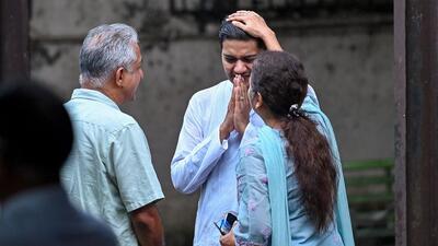 Mumbai, India. July 01, 2026 - Juhi and Gourav Shrivastav mourned the loss of their son, Vihan, at his funeral in Deonar, Chembur. Family members and friends were present at the last rites. Vihan Srivastav, aged 11, died, and four other children sustained injuries when a large tree fell on their school bus on Road No. 11 in Chembur, Mumbai, India. July 01, 2026. (Photo by Raju Shinde/HT Photo) (Raju Shinde) Mumbai, India. July 01, 2026 - Juhi and Gourav Shrivastav mourned the loss of their son, Vihan, at his funeral in Deonar, Chembur. Family members and friends were present at the last rites. Vihan Srivastav, aged 11, died, and four other children sustained injuries when a large tree fell on their school bus on Road No. 11 in Chembur, Mumbai, India. July 01, 2026. (Photo by Raju Shinde/HT Photo) (Raju Shinde)