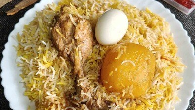 কলকাতা বিরিয়ানিতে আলু এল কোথা থেকে? এ এক ভারি আশ্চর্যের ইতিহাস, জানলে চমকে যাবেন কলকাতা বিরিয়ানিতে আলু এল কোথা থেকে? এ এক ভারি আশ্চর্যের ইতিহাস, জানলে চমকে যাবেন