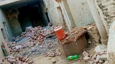১২৫ বছরের প্রাচীন গুরুদোয়ারা ভাঙা হল পাকিস্তানে! ইসলামাবাদকে ধুয়ে দিল দিল্লি ১২৫ বছরের প্রাচীন গুরুদোয়ারা ভাঙা হল পাকিস্তানে! ইসলামাবাদকে ধুয়ে দিল দিল্লি