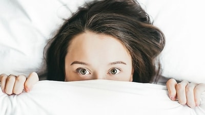 Don’t rely on weekend sleep to save you. Long weekend lie-ins can disrupt your circadian rhythm when schedules shift. (Unsplash)
