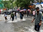 Heavy rainfall caused waterlogging on Lal Bahadur Shastri Road in Kanjurmarg. Heavy rainfall caused waterlogging on Lal Bahadur Shastri Road in Kanjurmarg.