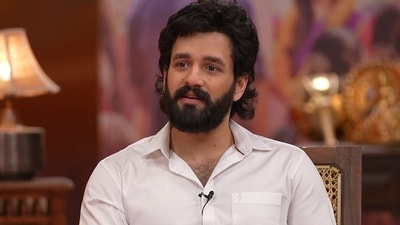 Akhil Accident: బాత్రూమ్లో జారి పడ్డాను.. 16 నెలల నరకం.. రెండు సర్జరీలు.. చిన్న బరువులూ ఎత్తలేకపోయా: అఖిల్ అక్కినేని Akhil Accident: బాత్రూమ్లో జారి పడ్డాను.. 16 నెలల నరకం.. రెండు సర్జరీలు.. చిన్న బరువులూ ఎత్తలేకపోయా: అఖిల్ అక్కినేని