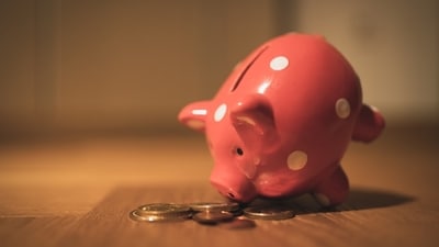 5 simple habits to teach kids the value of money. (Unsplash) 5 simple habits to teach kids the value of money. (Unsplash)
