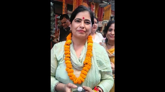 Sushma Sharma of the Bharatiya Janata Party (BJP) was elected mayor, while BJP-supported independent Gaurav Rajput was elected deputy mayor of the Solan Municipal Corporation (MC) on Thursday. All 17 newly elected councillors along with Solan MLA Dhani Ram Shandil participated in the voting exercise.