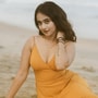 <p>సోషల్ మీడియాలో యాక్టివ్ గా ఉండే దీప్తి సునైన మరోసారి హాట్ పోజులతో అదరగొట్టింది. ఈ భామ లేటెస్ట్ పిక్స్ వైరల్ గా మారాయి. </p>