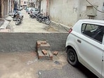 Temporary barriers built by the residents of Dhoka Mohalla in Ludhiana on Thursday. (Gurpreet Singh/HT)