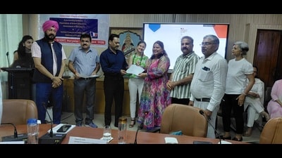 Ahead of the scheme’s launch, French Embassy officials handed over certificates to 26 government school teachers at a function in Gurugram on Friday. (HT Photo)