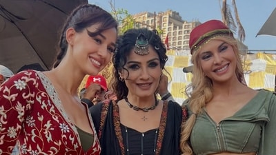 Raveena Tandon with Disha Patani and Jacqueline Fernandez on the sets of Welcome to the Jungle. Raveena Tandon with Disha Patani and Jacqueline Fernandez on the sets of Welcome to the Jungle.