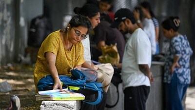ইউপিএসসি মেইনসের জন্য টিপস দিলেন আইএএস অফিসার অবনীশ শরণ। (ছবিটি প্রতীকী, সৌজন্যে সঞ্চিত খান্না/হিন্দুস্তান টাইমস) ইউপিএসসি মেইনসের জন্য টিপস দিলেন আইএএস অফিসার অবনীশ শরণ। (ছবিটি প্রতীকী, সৌজন্যে সঞ্চিত খান্না/হিন্দুস্তান টাইমস)