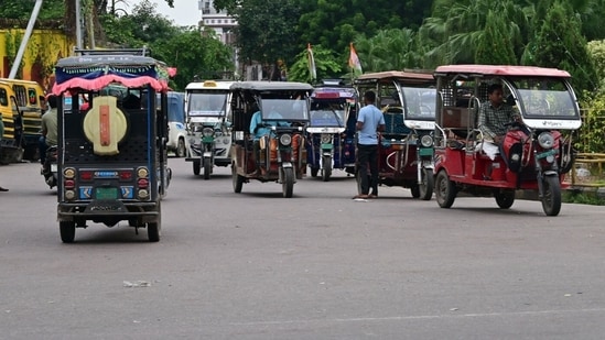 A founder has criticised the apps being used to 'kill' e-rickshaws on the road. (Anil Kumar Maurya/HT)