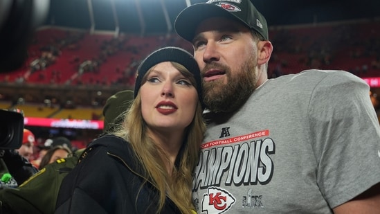 As Taylor Swift reportedly prepares for her wedding at Madison Square Garden, which may see over 1,000 attendees, reports hint at expenses between $15-25 million. (AP Photo/Charlie Riedel)
