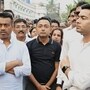পুলিশের জাল এড়ানোর জন্য অনেক চেষ্টা করেছিলেন দেবরাজ চক্রবর্তী। শেষপর্যন্ত ধরা পড়ে গিয়েছেন। (ফাইল ছবি, সৌজন্যে ফেসবুক Debraj Chakraborty)