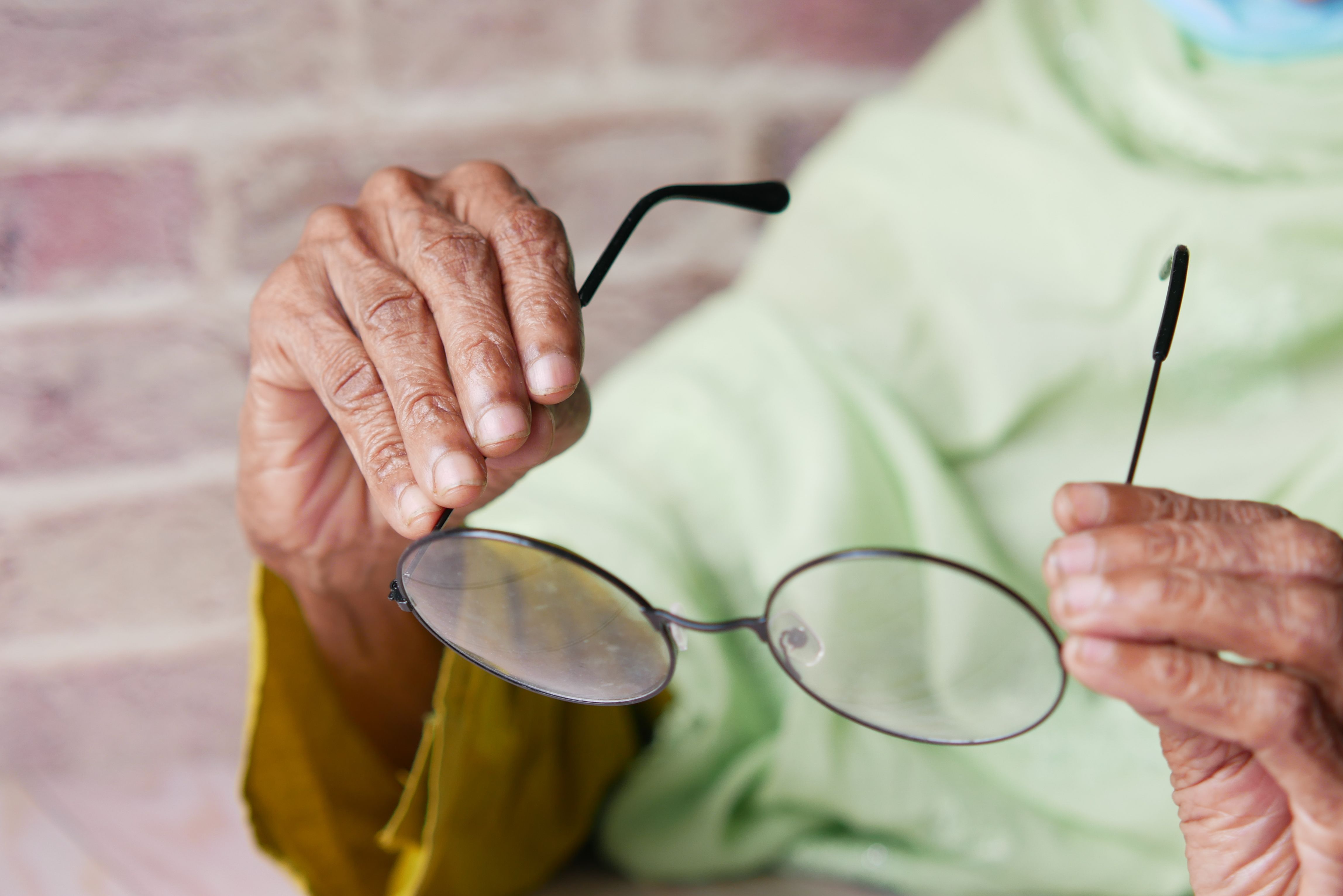 Frequent change in spectacle power is a sign of cataract. (Pexel) Frequent change in spectacle power is a sign of cataract. (Pexel)