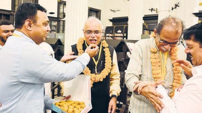 A panel led by former Rajya Sabha MP Vinay P Sahasrabuddhe won the presidency, all four vice-presidents’ posts, the secretary’s post, all seven seats on the Scrutinising Committee and all six Managing Committee seats that were up for election. (Anshuman Poyrekar/HT Photo)