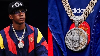 Lamine Yamal completed his pre-match look with a sparkling custom Batman pendant