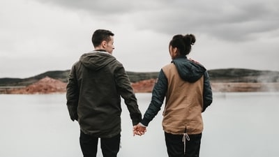 Therapist shares the signs that can help you tell the difference. (Unsplash) Therapist shares the signs that can help you tell the difference. (Unsplash)