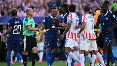 France's forward #10 Kylian Mbappe argues with Paraguay's defender #02 Gustavo Velazquez and defender #15 Gustavo Gomez during the 2026 World Cup round of 16 match (AFP) France's forward #10 Kylian Mbappe argues with Paraguay's defender #02 Gustavo Velazquez and defender #15 Gustavo Gomez during the 2026 World Cup round of 16 match (AFP)