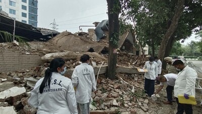 Forensic experts at the mishap site in UT Phase 2 Industrial Area. (Keshav Singh/HT) Forensic experts at the mishap site in UT Phase 2 Industrial Area. (Keshav Singh/HT)