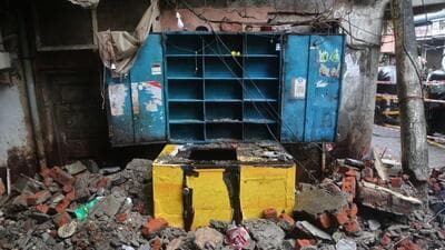 Thane, India - July -05, 2026: Amid a Red Alert issued across Thane district, heavy rainfall continues unabated. In Kisan Nagar, Wagle Estate, Thane, a portion of the first-floor balcony of a two-storey building collapsed. Two people were injured in the incident, including Nuru Islam Shaikh 65-year-old senior citizen who suffered a head injury. The other person sustained minor injuries ,in Thane ,in Mumbai, India, on, Sunday, July -05, 2026. ( photo by Praful Gangurde / Hindustan Times ) (praful Gangurde) Thane, India - July -05, 2026: Amid a Red Alert issued across Thane district, heavy rainfall continues unabated. In Kisan Nagar, Wagle Estate, Thane, a portion of the first-floor balcony of a two-storey building collapsed. Two people were injured in the incident, including Nuru Islam Shaikh 65-year-old senior citizen who suffered a head injury. The other person sustained minor injuries ,in Thane ,in Mumbai, India, on, Sunday, July -05, 2026. ( photo by Praful Gangurde / Hindustan Times ) (praful Gangurde)