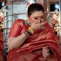 গো-মূত্রের গন্ধ খাবারে! ‘চি চি বারণ করেছিল লক আপে আসতে’, কেঁদে আকুল গোবিন্দার বউ